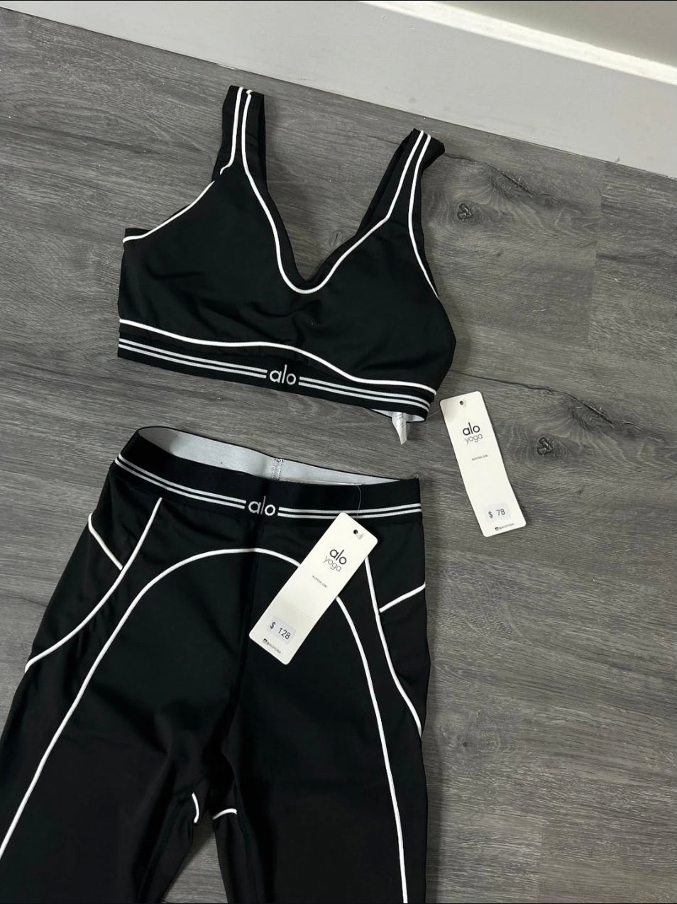 BLACK ALO YOGA SET